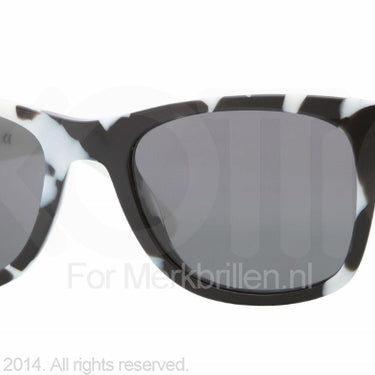 Burberry Zonnebril BE4149 White/black gray