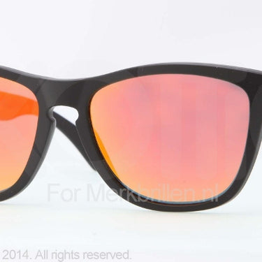 Oakley Zonnebril OO9013 Matte black ruby iridium polarized