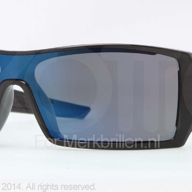 Oakley Zonnebril OO9081 Polished black ice iridium polarized