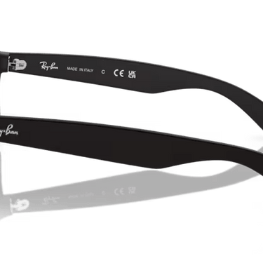 Ray-Ban Wayfarer RB2132 622/R5 Rubber zwart