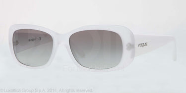 Vogue Zonnebril VO2606S Matte transparent gray gradient