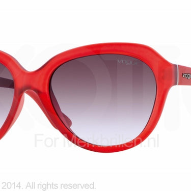 Vogue Zonnebril VO2845S Matte red transp pink gradient
