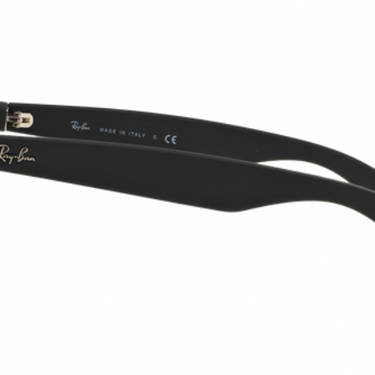 Ray-Ban New Wayfarer RB2132 622/30 Rubber Black