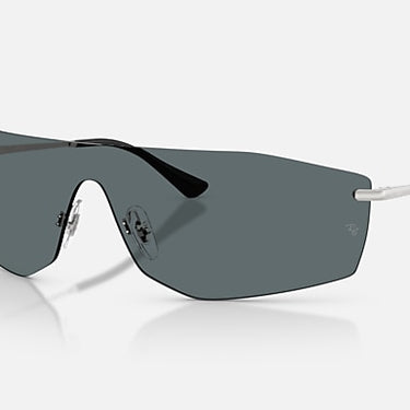 Ray-Ban Alix RB3781 003/87 zilver, lens in grijs – schuin vooraanzicht