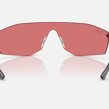 Ray-Ban Alix RB3781 004/75 staalgrijs, lens in rood – achteraanzicht