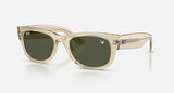 Ray-Ban Star Wars Grogu Mega Wayfarer II RB0832S 146031 beige met groene glazen, schuin van voren