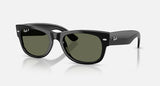 Ray-Ban Mega Wayfarer II RB0832S 901/58 zwart met groene gepolariseerde glazen, schuin van voren