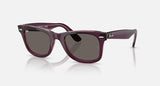 Ray-Ban Original Wayfarer RB2140 1447B1 violet op transparant roze, schuin vooraanzicht