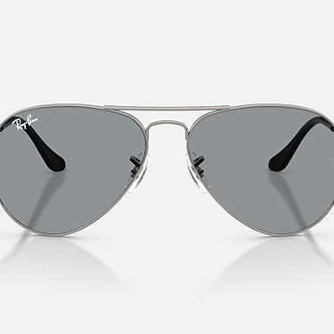 Ray-Ban Aviator RB3025 004/R5 staalgrijs met grijze glazen, vooraanzicht