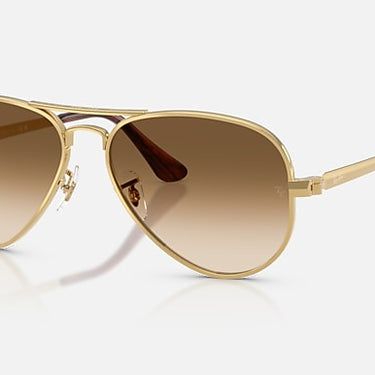 Ray-Ban Aviator Max RB3925 001/51 arista goud, glazen in bruin met kleurverloop – schuin vooraanzicht
