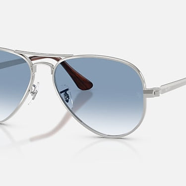 Ray-Ban Aviator Max RB3925 003/3F zilver, glazen in blauw met kleurverloop – schuin vooraanzicht