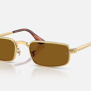 Ray-Ban RB3927 by A$AP Rocky 001/33 arista goud, glazen in bruin – schuin vooraanzicht