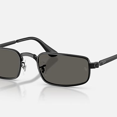 Ray-Ban RB3927 by A$AP Rocky 002/J5 zwart, glazen in ultrazwart – schuin vooraanzicht