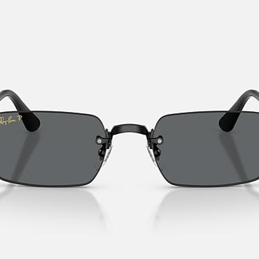 Ray-Ban RB3928 by A$AP Rocky 002/81 zwart, glazen in donkergrijs gepolariseerd – vooraanzicht