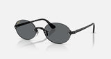 Ray-Ban RB3929 by A$AP Rocky 002/81 zwart, glazen in donkergrijs gepolariseerd – schuin vooraanzicht