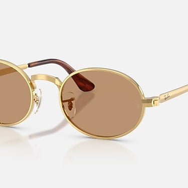 Ray-Ban RB3931 by A$AP Rocky 001/53 arista goud, glazen in bruin – schuin vooraanzicht