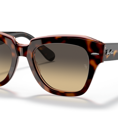 Ray-Ban RB2186 1324BG State Street havana op transparant roze – schuin vooraanzicht