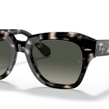 Ray-Ban RB2186 133371 State Street grijs havana – schuin vooraanzicht