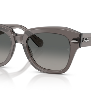 Ray-Ban RB2186 136971 State Street transparant grijs – schuin vooraanzicht