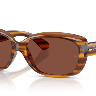Ray-Ban RB4101 820/C5 Jackie Ohh glanzend rood havana gestreept – schuin vooraanzicht
