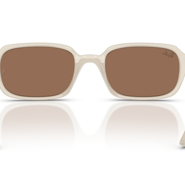 Ray-Ban Zuri RB4455 680873 warmwit – achteraanzicht