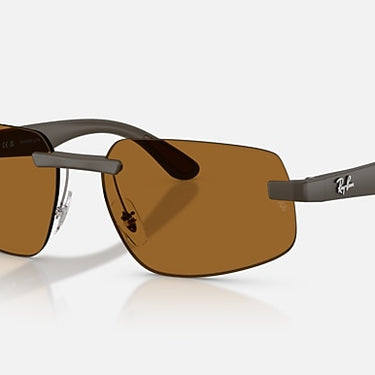 Ray-Ban RB4475CH 6124BB Polarized S zandbruin – schuin vooraanzicht