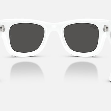 Ray-Ban RB4940B 686387 Wayfarer Puffer Crystal wit met strass – achteraanzicht