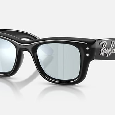 Ray-Ban RB4940B 686430 Wayfarer Puffer Crystal zwart – schuin vooraanzicht