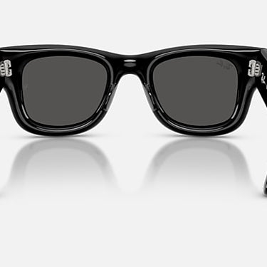 Ray-Ban RB4940B 686487 Wayfarer Puffer Crystal zwart met strass – achteraanzicht