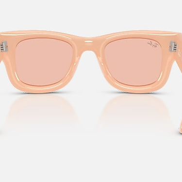 Ray-Ban RB4940B 688884 Wayfarer Puffer Crystal effen nude – achteraanzicht