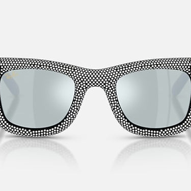 Ray-Ban RB4940BP 686530 Wayfarer Puffer Crystal Pavé zwart – vooraanzicht